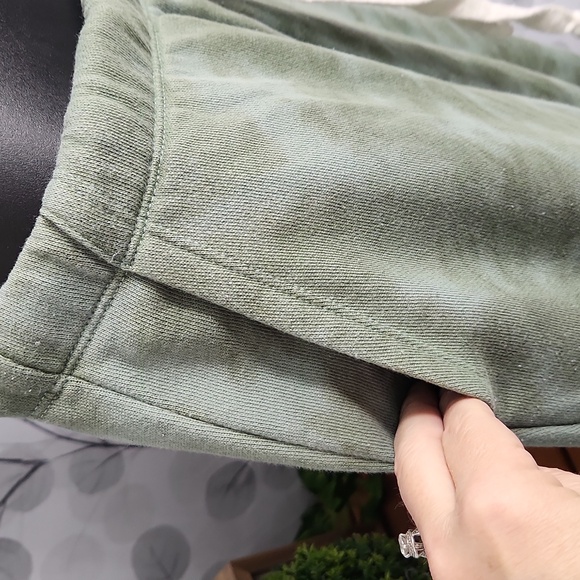 Aerie Green Tie Dye Joggers - Picture 4 of 7